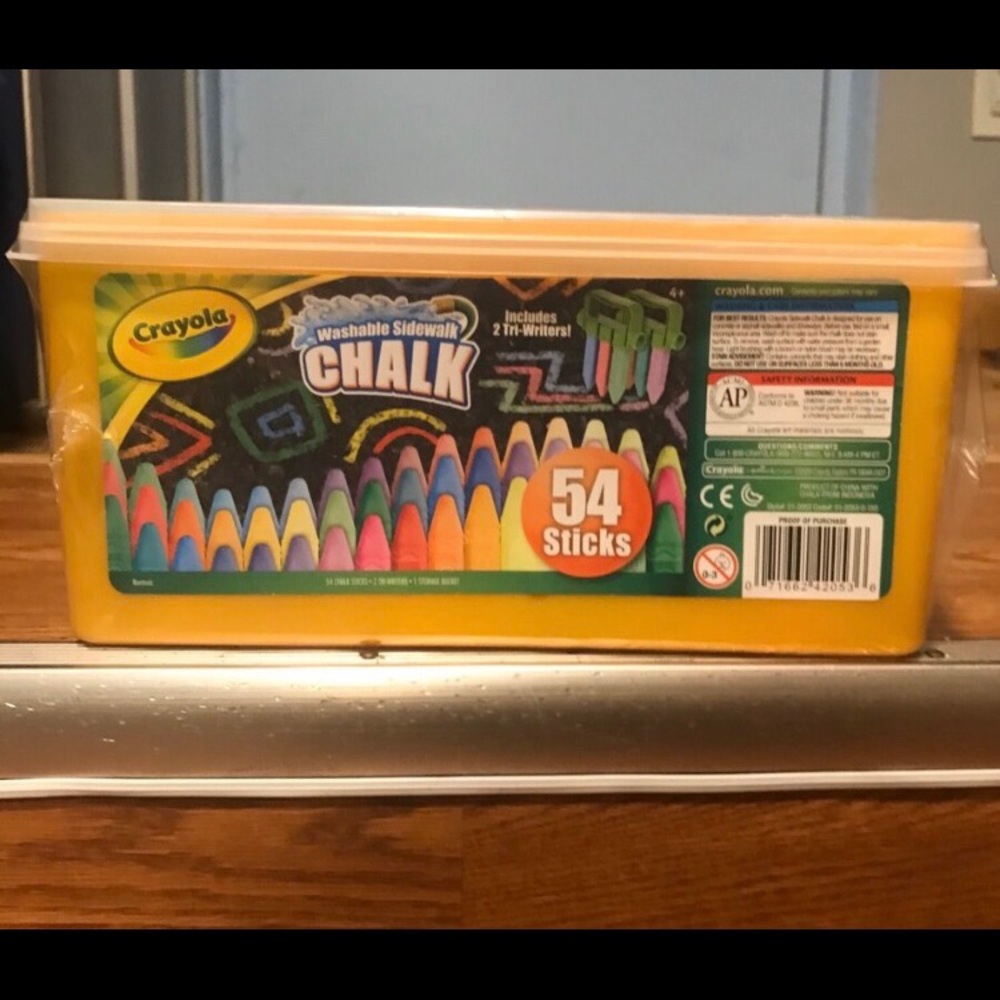 Crayola Sidewalk Chalk 🔥